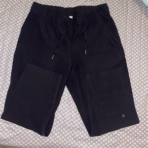 Cropped lululemon pants